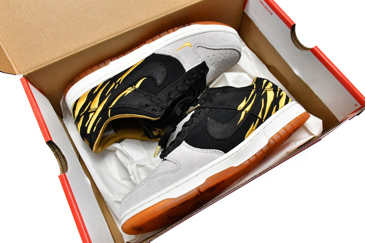 LJR Dunk Low Year of the Tiger (2022) (GS),DQ5351-001