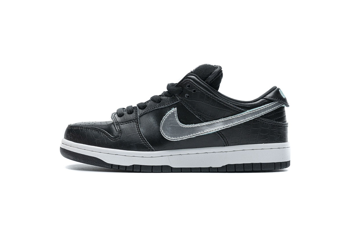 LJR Dunk SB Low Diamond Supply Co Black Diamond, BV1310-001
