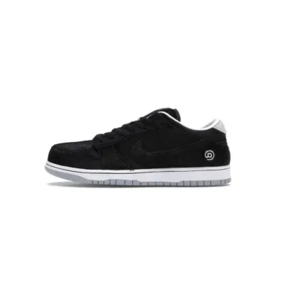 LJR Dunk SB Low Medicom Toy (2020), CZ5127-001 01