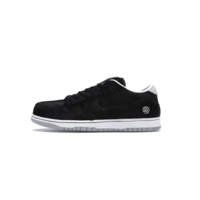 LJR Dunk SB Low Medicom Toy (2020), CZ5127-001 2 01