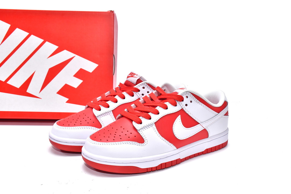 OG Dunk Low Championship Red (2021) (GS), CW1590-600