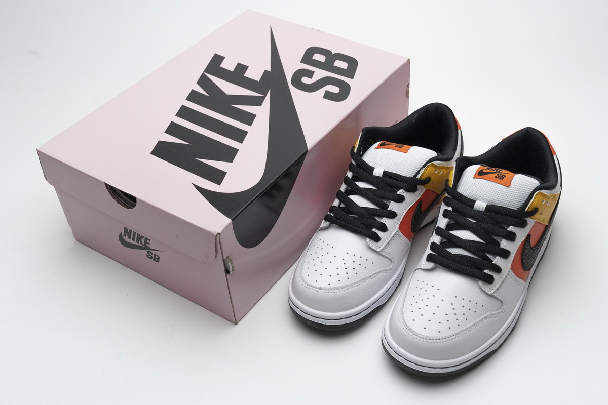 OG Dunk SB Low Raygun Home, C304292-802