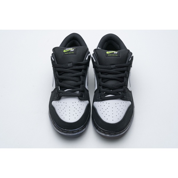 OG Dunk SB Low Staple Panda Pigeon, BV1310-013