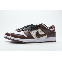 OG Dunk SB Low Supreme Stars Barkroot Brown (2021), DH3228-103