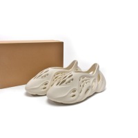 PKGoden Yeezy Foam RNNR Sand, FY4567