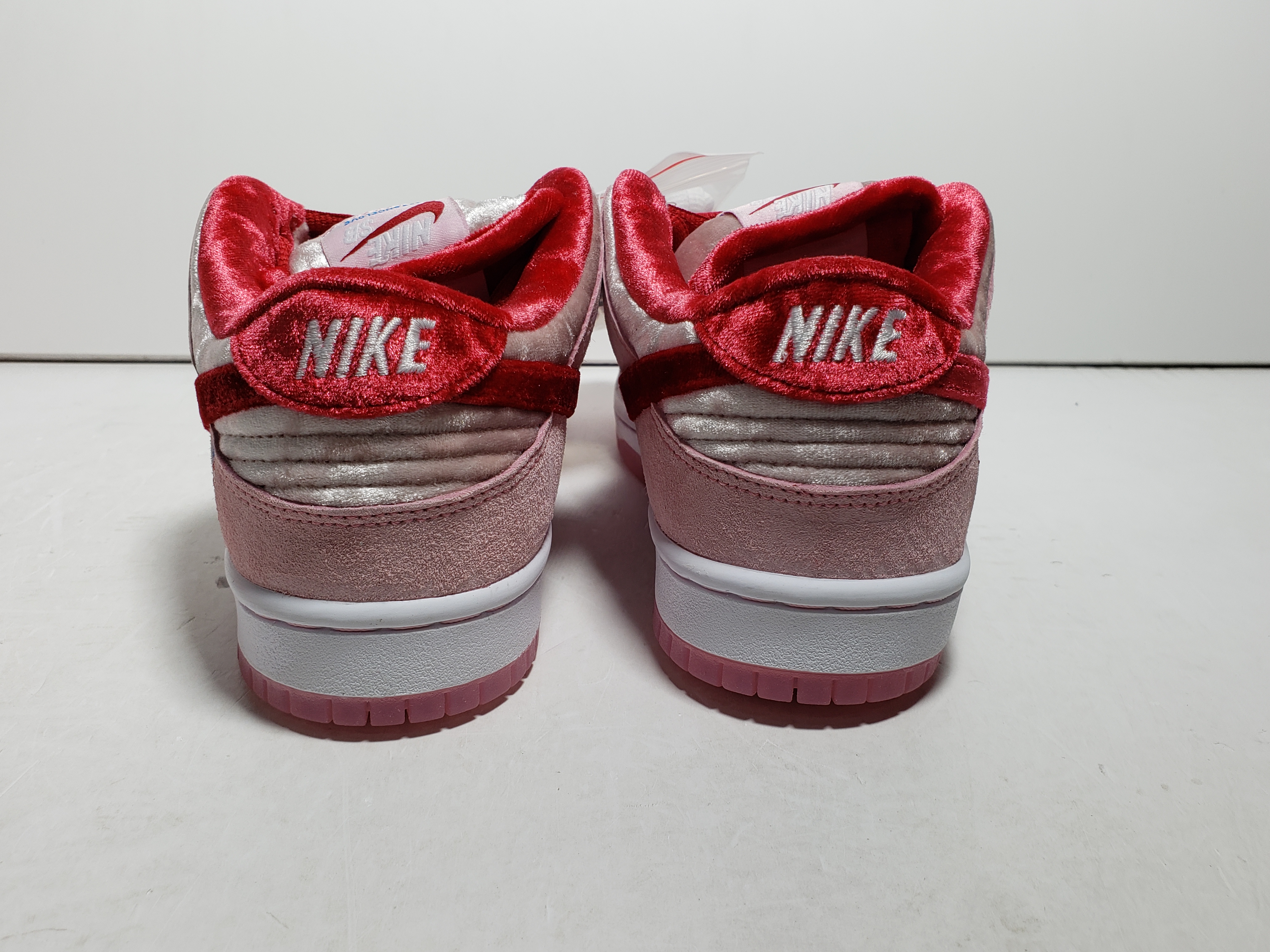 LJR Dunk Low StrangeLove Skateboards， CT2552-800