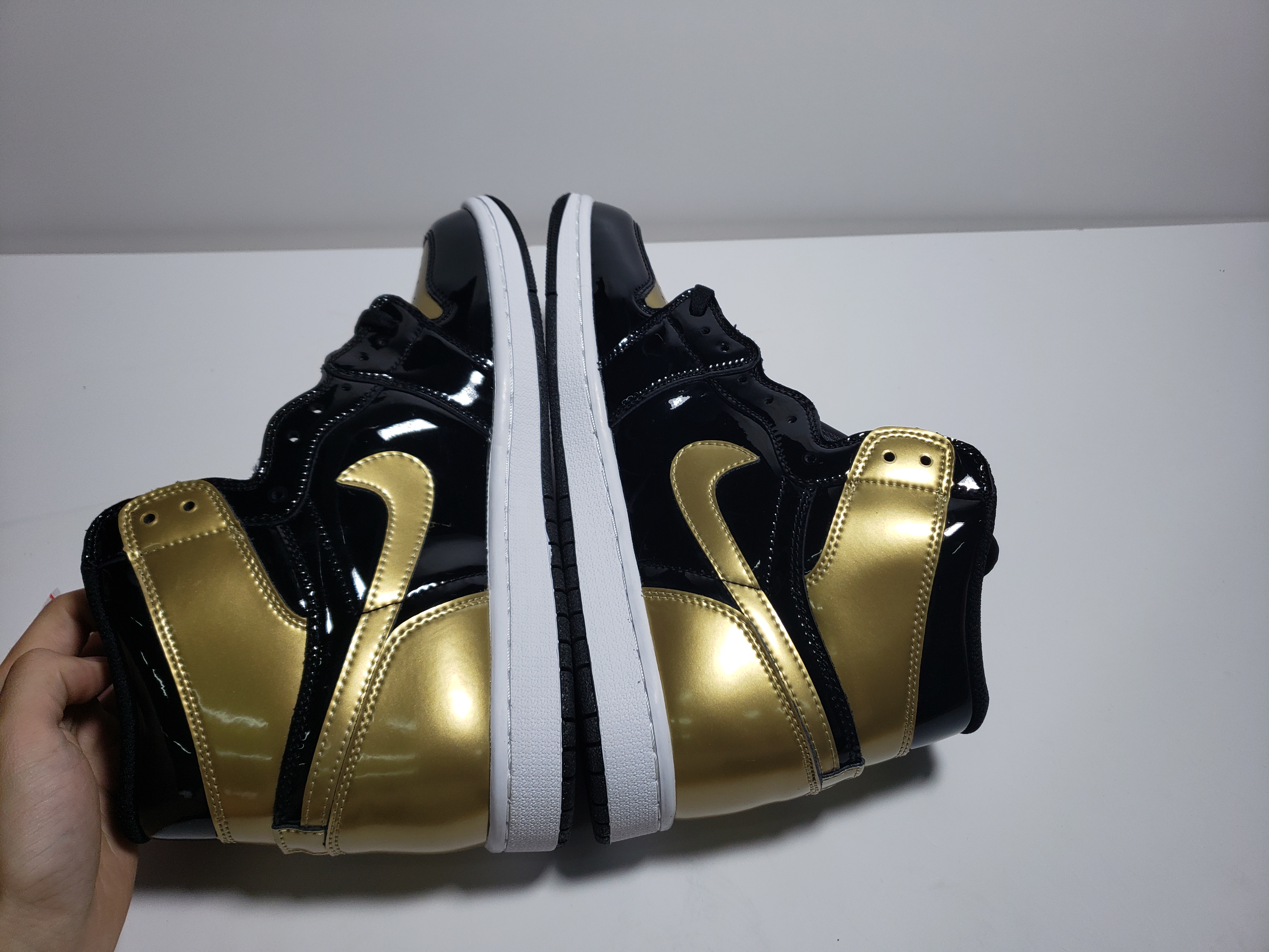 LJR Jordan 1 Retro High NRG Patent Gold Toe，861428-007 
