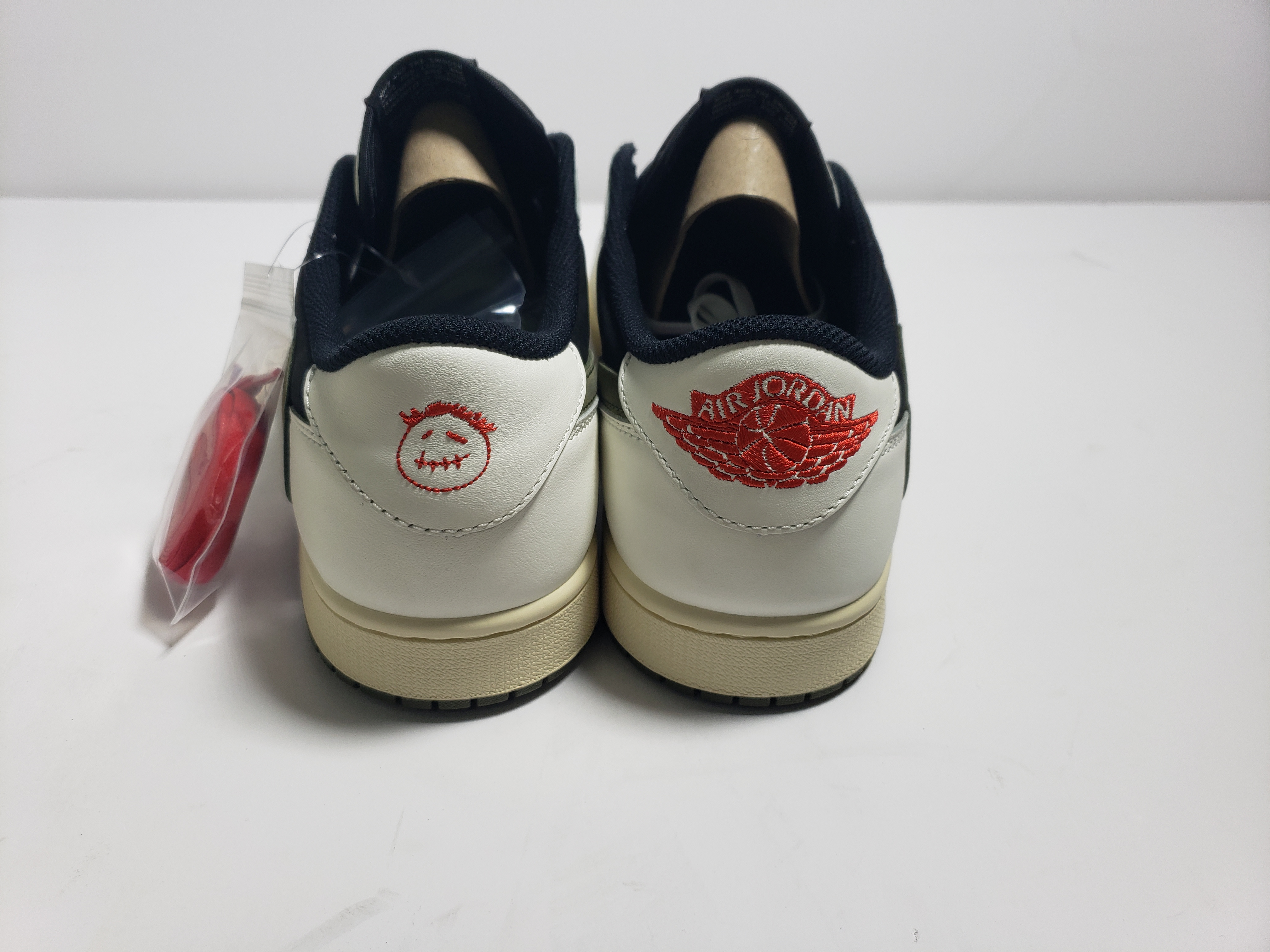 LJR Jordan 1 Retro Low OG SP Travis Scott women's Olive DZ4137-106