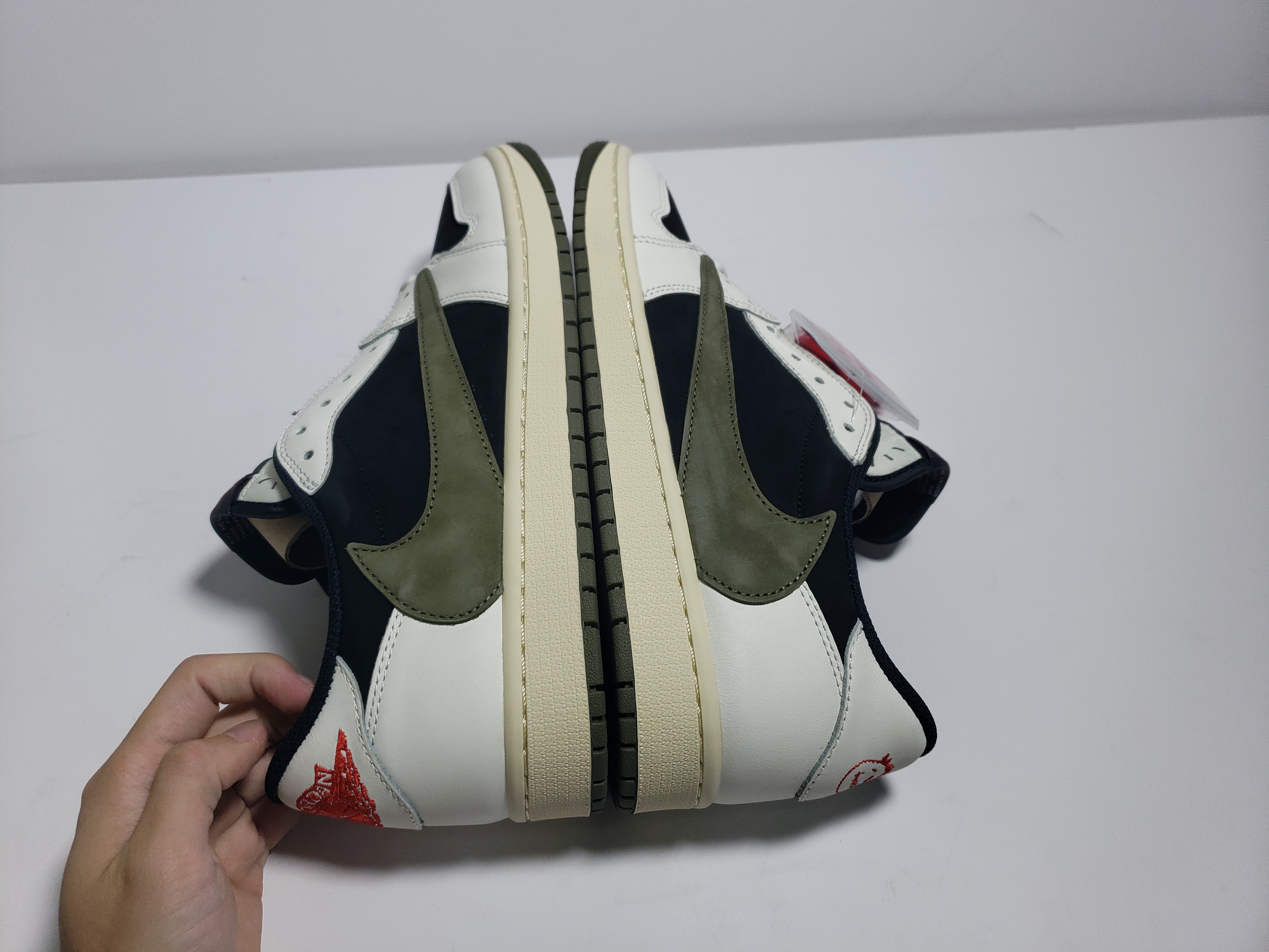 LJR Jordan 1 Retro Low OG SP Travis Scott women's Olive DZ4137-106