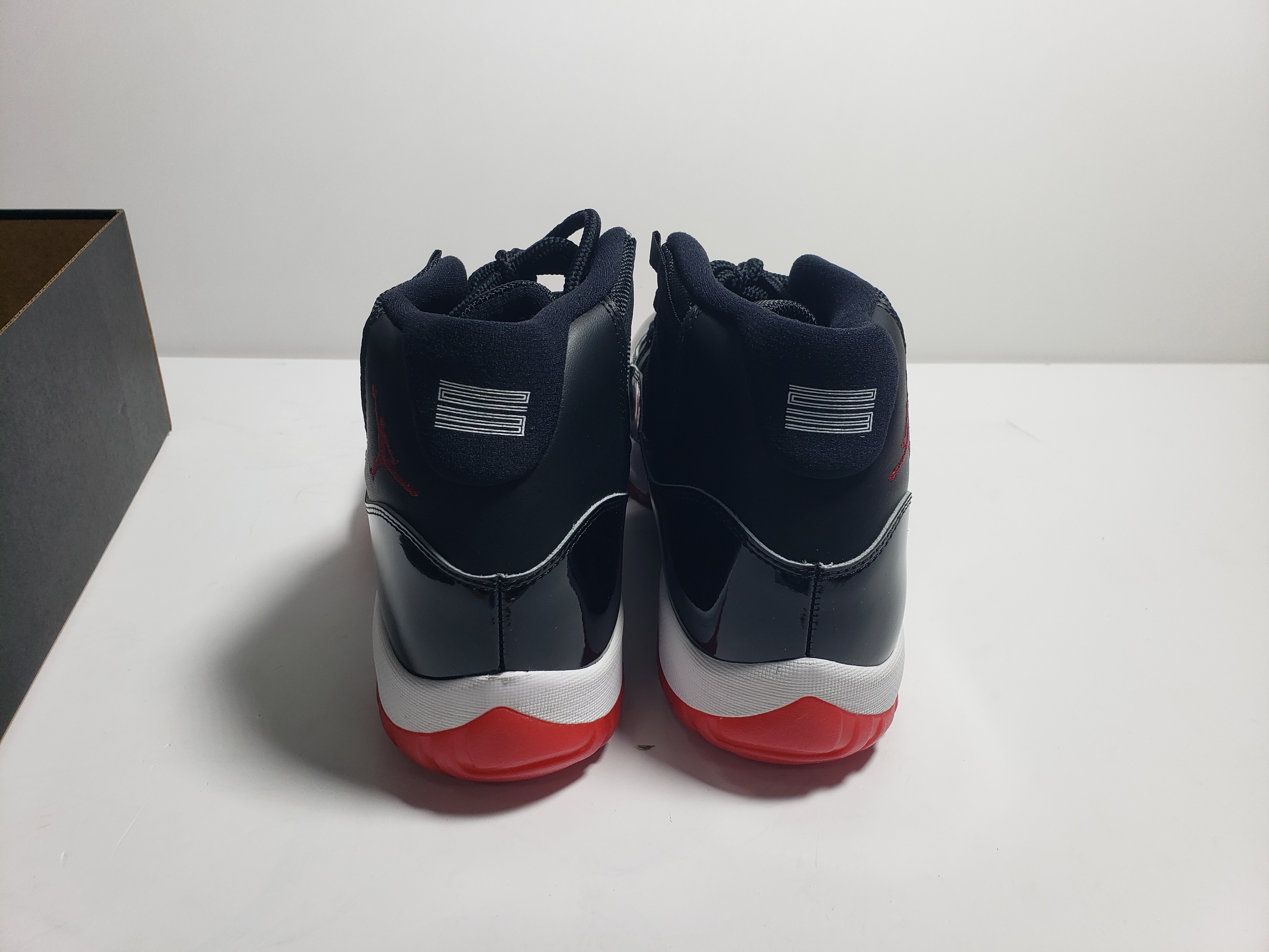 OG Jordan 11 Retro Playoffs Bred (2019), 378037-061