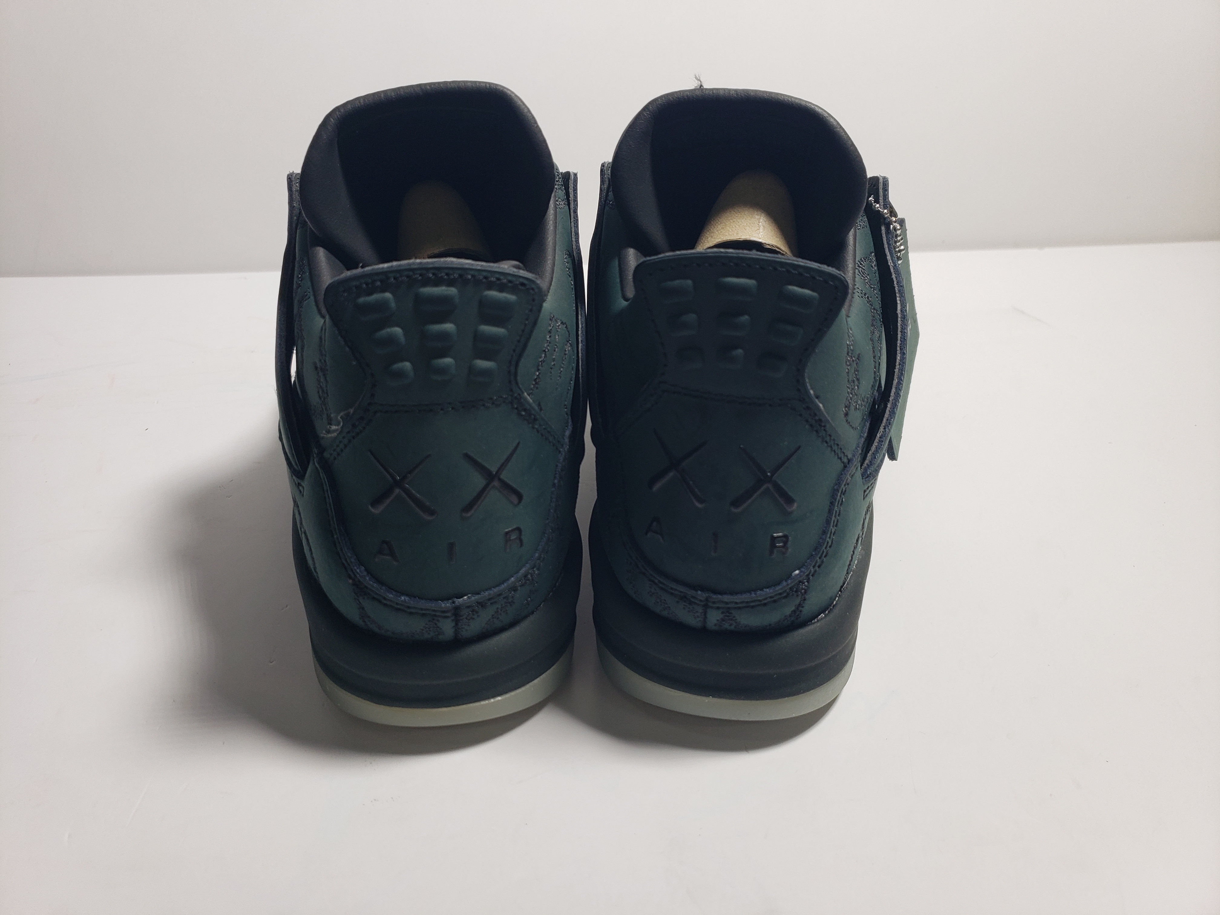 LJR Jordan 4 Retro Kaws Black，930155-001