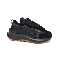 PKGoden Vaporwaffle sacai Black Gum,DD1875-001