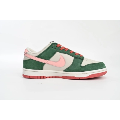 OG Dunk Low SE All Petals United Fir Green (Women's),FN8923-061 02