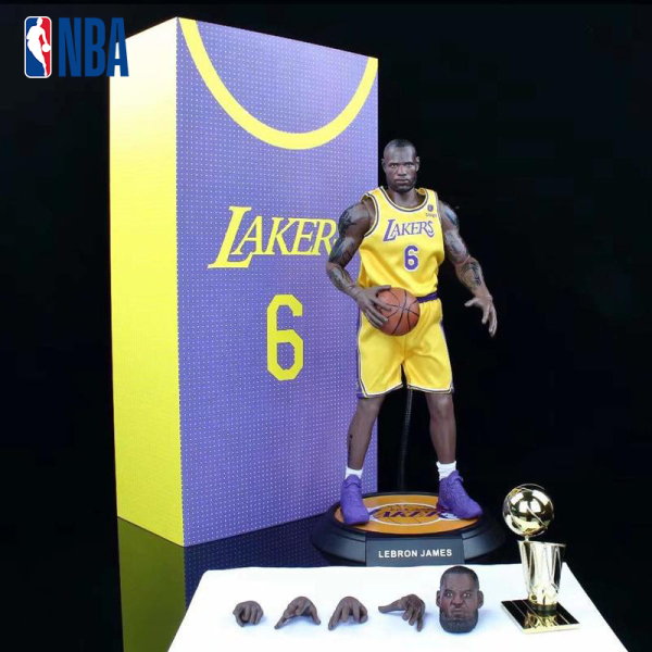 NBA star Kobe Bryant figure black Mamba basketball Jordan James ornament limited edition gift model