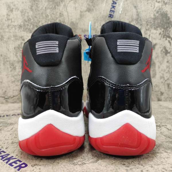 Air Jordan 11 High Retro Playoffs Bred (2019) 378037-061