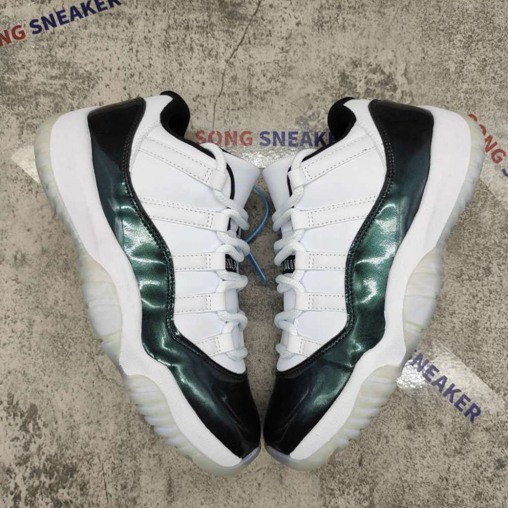 Air Jordan 11 Retro Low Iridescent 528895-145