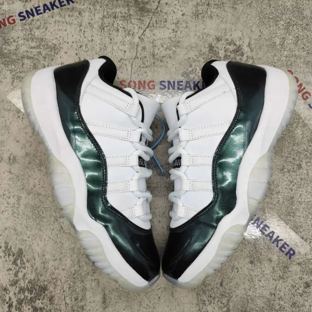 Air Jordan 11 Retro Low Iridescent 528895-145