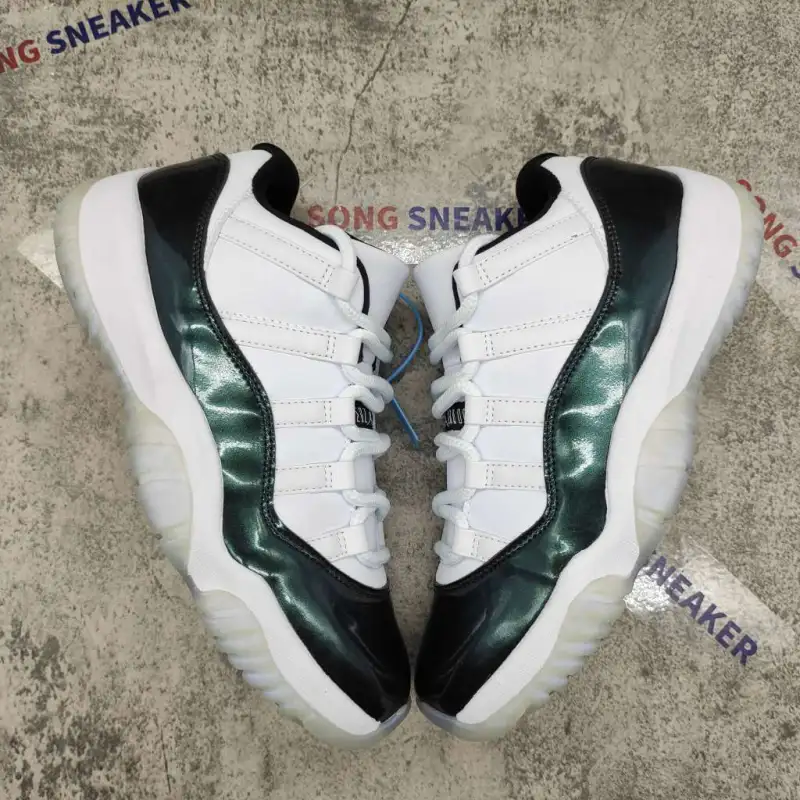 Air Jordan 11 Retro Low Iridescent 528895-145