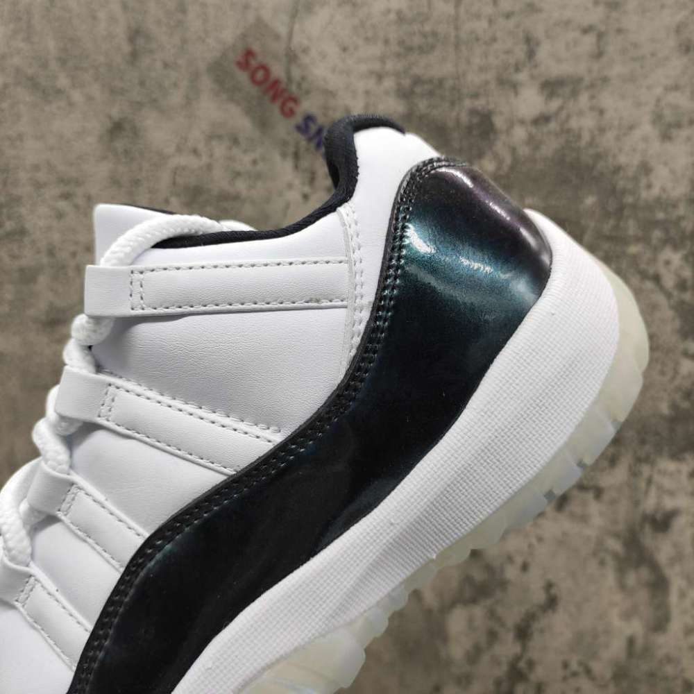 Air Jordan 11 Retro Low Iridescent 528895-145