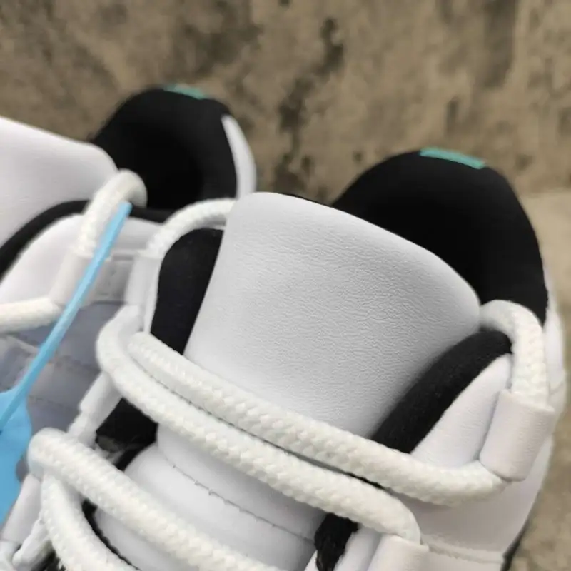 Air Jordan 11 Retro Low Iridescent 528895-145