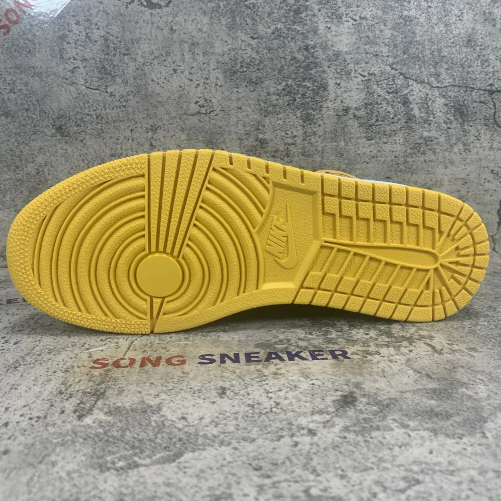 Air Jordan 1 High OG Pollen 555088-701