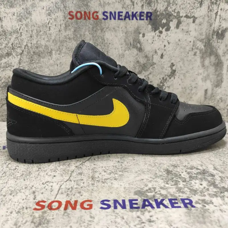 Air Jordan 1 Low Black Gold 553558-071