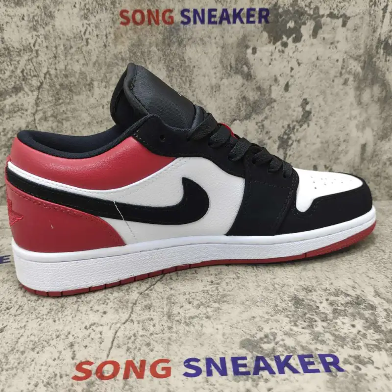 Air Jordan 1 Low Black Toe 553558-116
