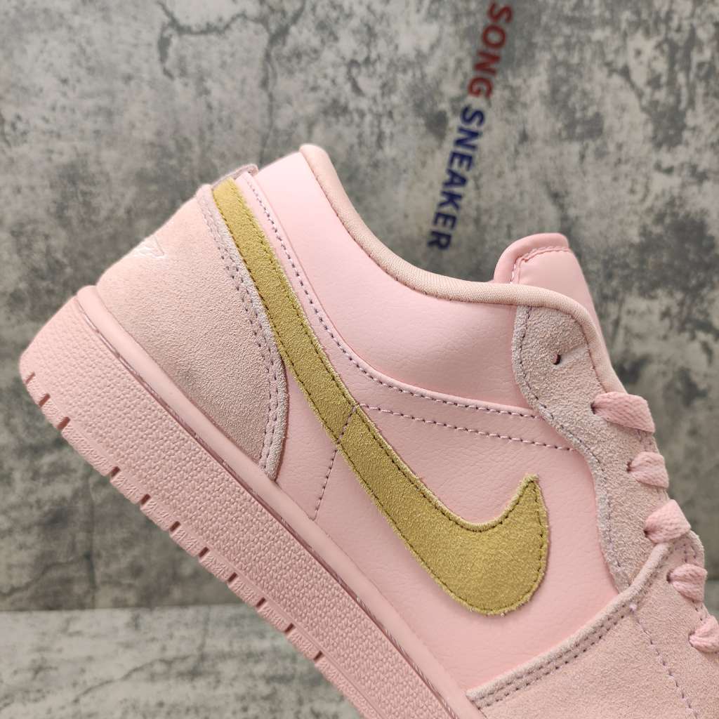 Air Jordan 1 Low Coral Stardust CJ9216-676