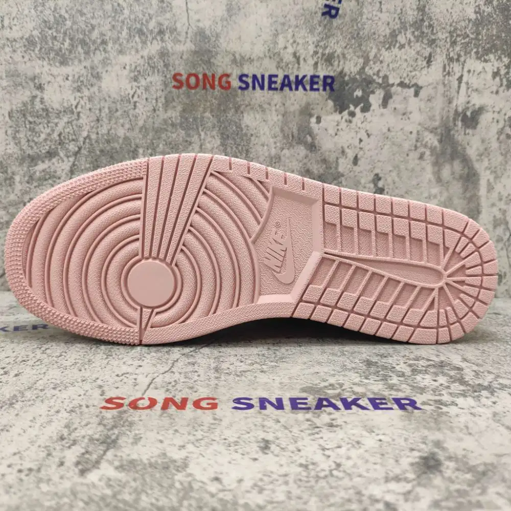 Air Jordan 1 Low Coral Stardust CJ9216-676