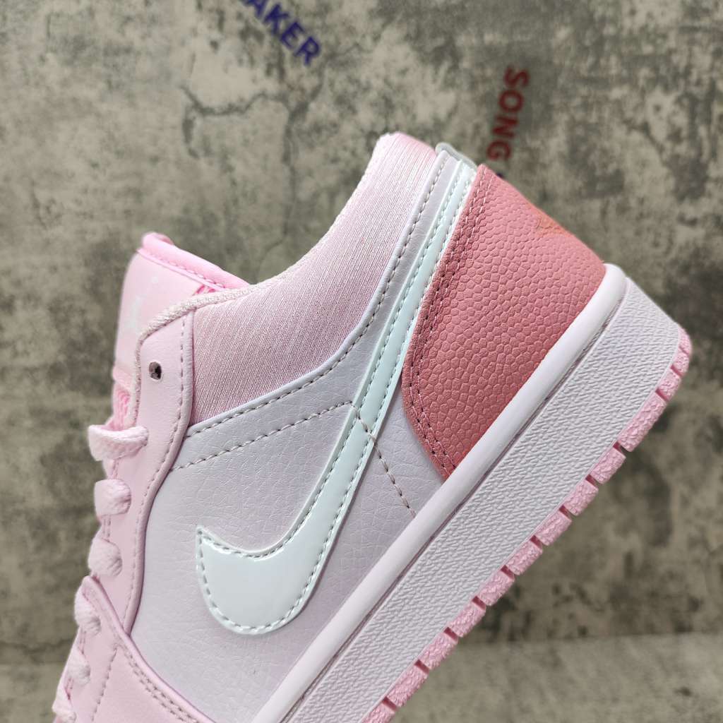 Air Jordan 1 Low Digital Pink (W) CW5379-600