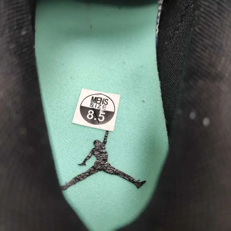 Air Jordan 1 Low Emerald Toe 553558-117