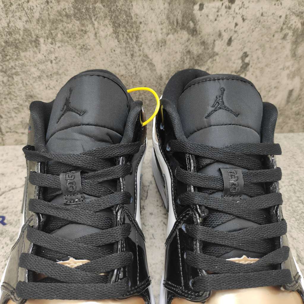 Air Jordan 1 Low Gold Toe CQ9447-700