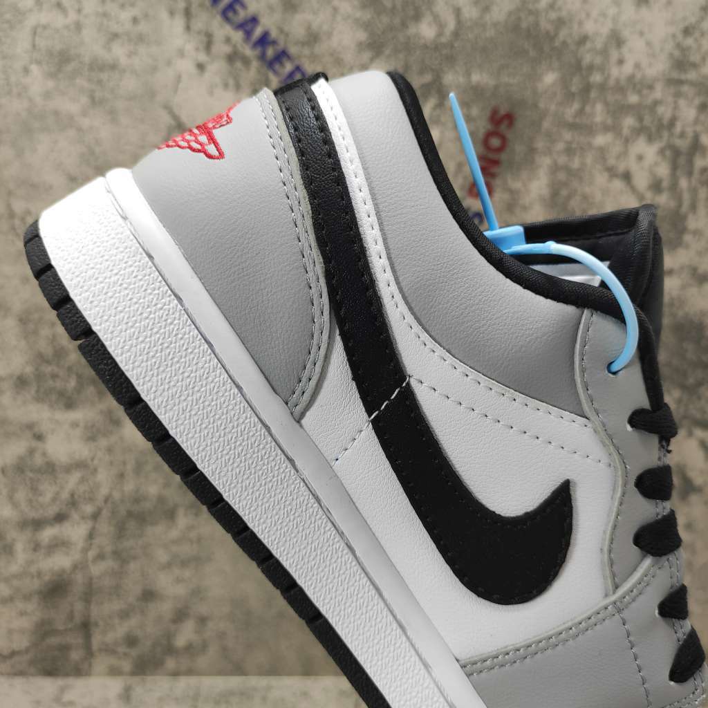 Air Jordan 1 Low Light Smoke Grey 553558-030