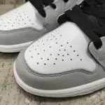 Air Jordan 1 Low Light Smoke Grey 553558-030