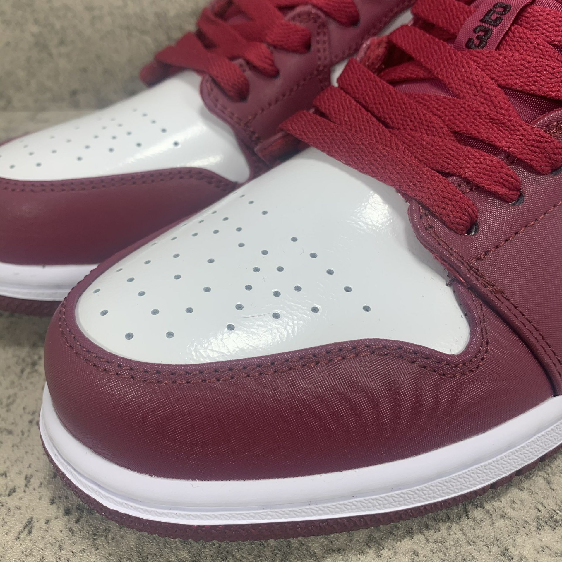 Air Jordan 1 Low Noble Red 553558-604