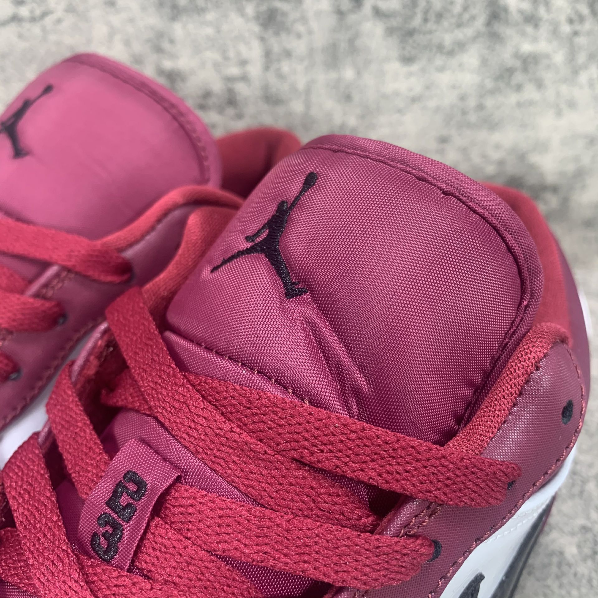 Air Jordan 1 Low Noble Red 553558-604