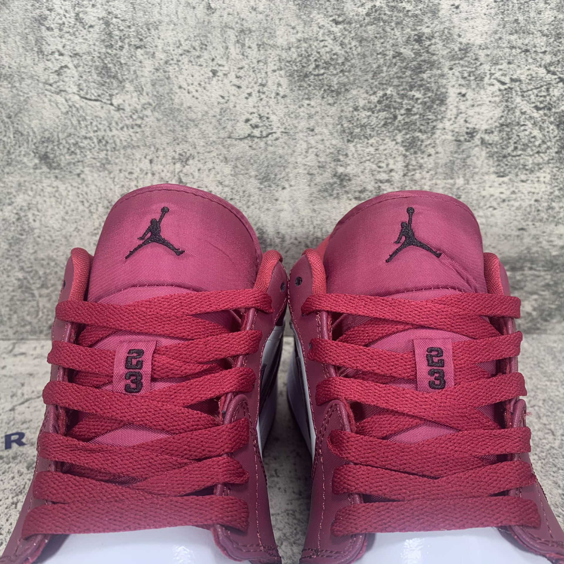 Air Jordan 1 Low Noble Red 553558-604