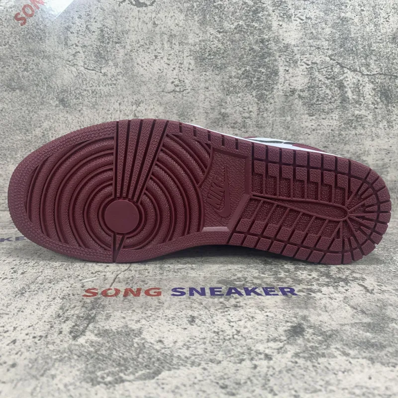 Air Jordan 1 Low Noble Red 553558-604