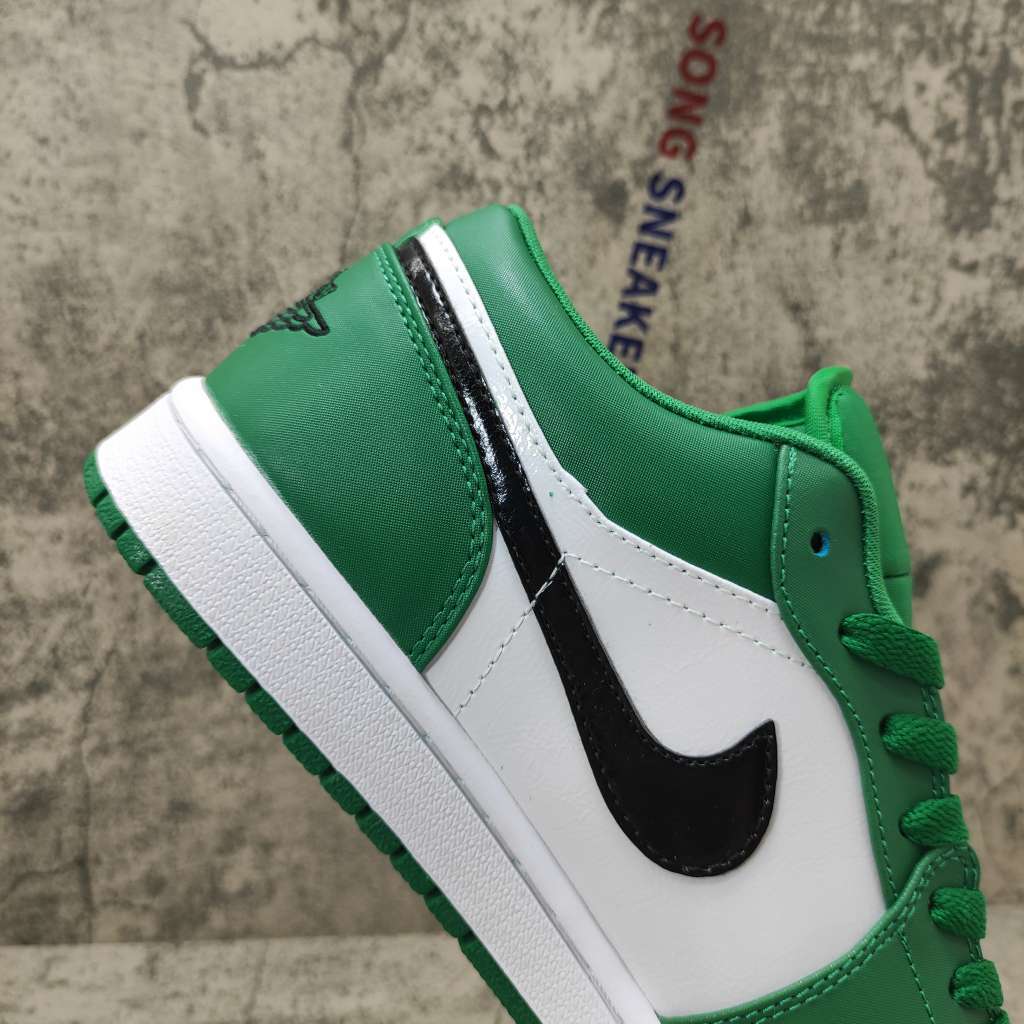 Air Jordan 1 Low Pine Green 553558-301