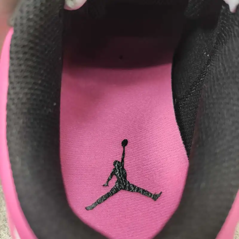 Air Jordan 1 Low Pinksicle (GS) 554723-106