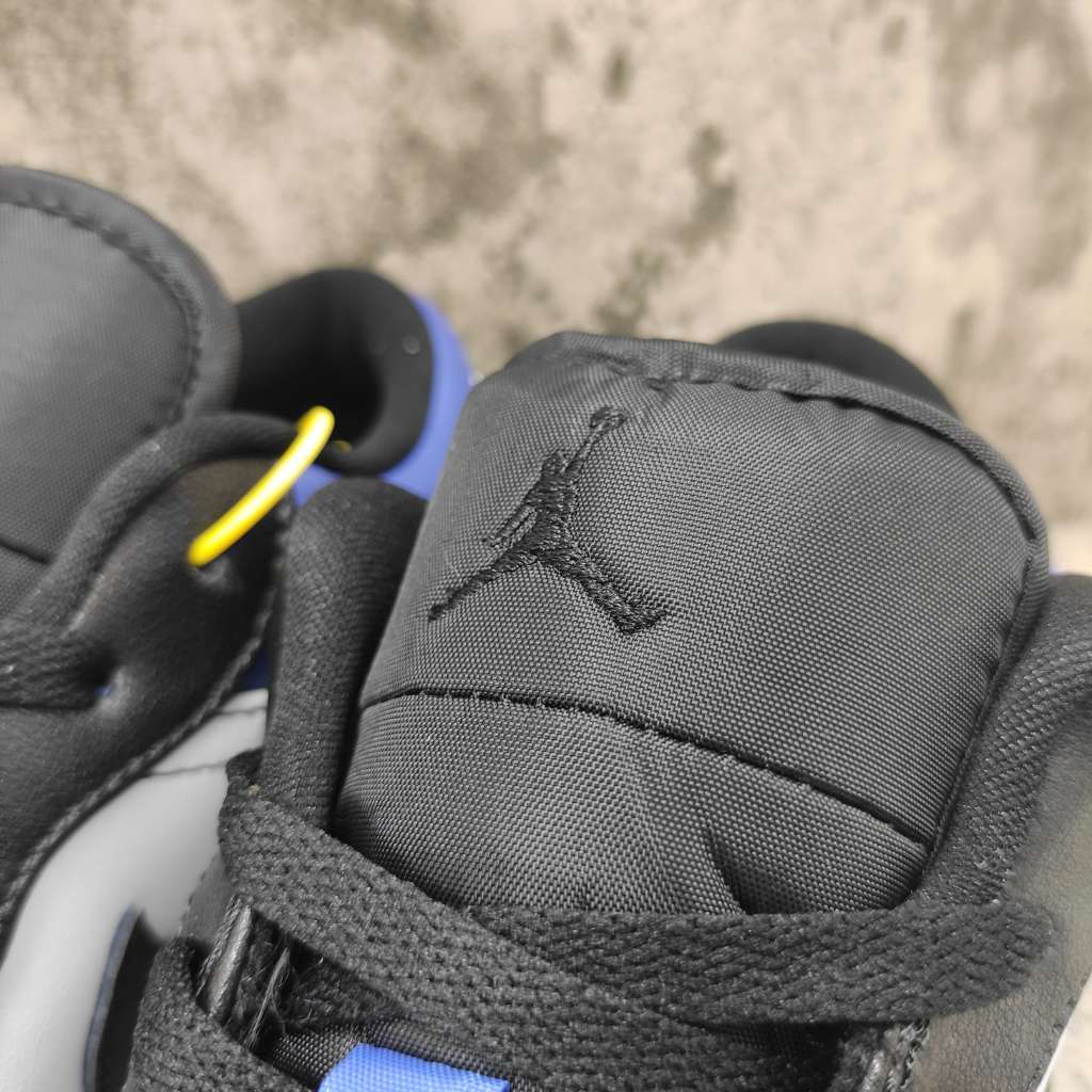 Air Jordan 1 Low Royal Toe CQ9446-400