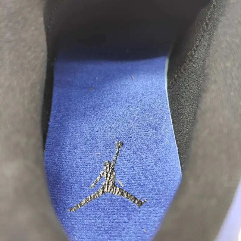 Air Jordan 1 Low Royal Toe CQ9446-400