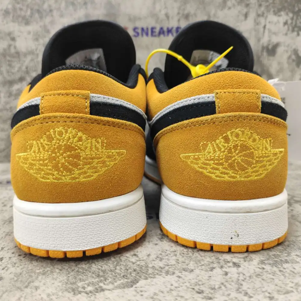 Air Jordan 1 Low Sail University Gold Black 553558-127