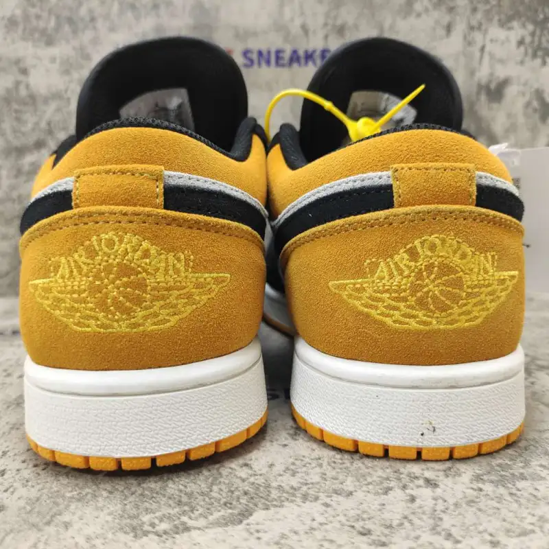 Air Jordan 1 Low Sail University Gold Black 553558-127