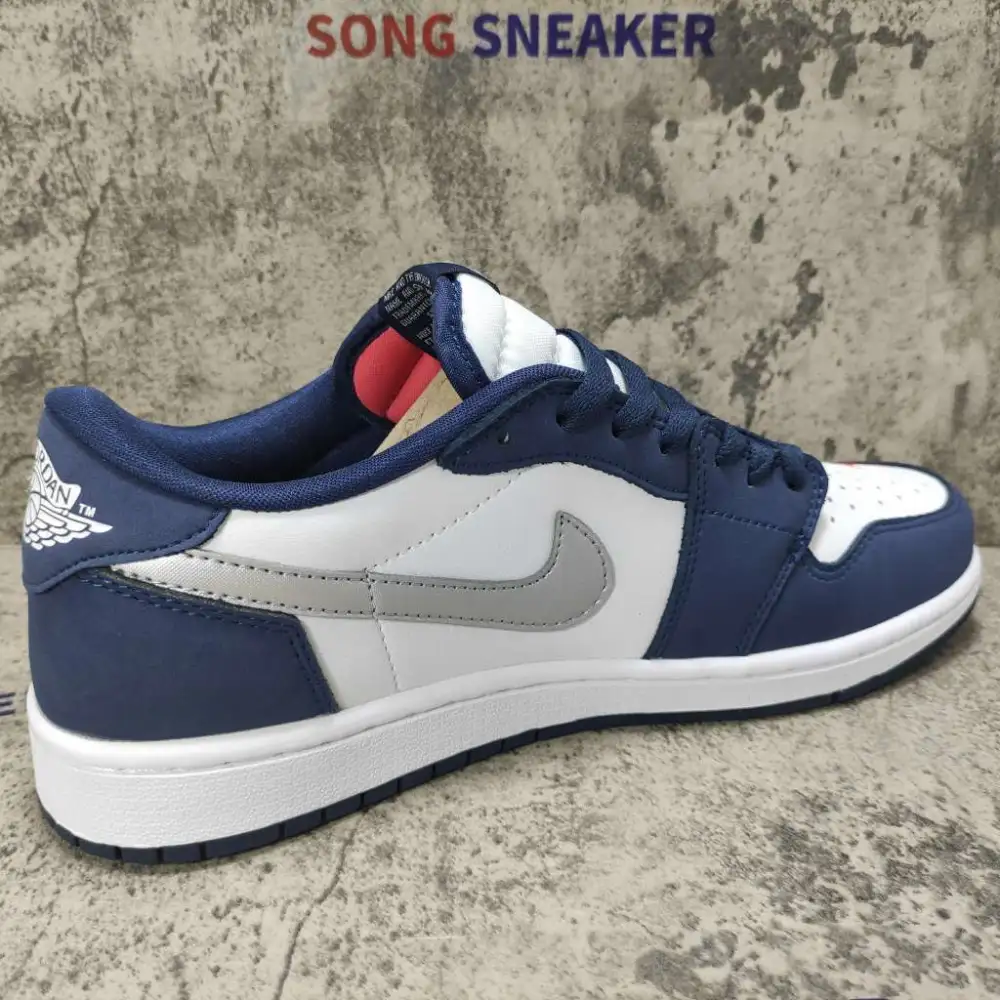 Air Jordan 1 Low SB Midnight Navy CJ7891-400