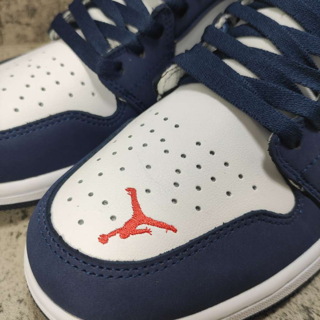 Air Jordan 1 Low SB Midnight Navy CJ7891-400