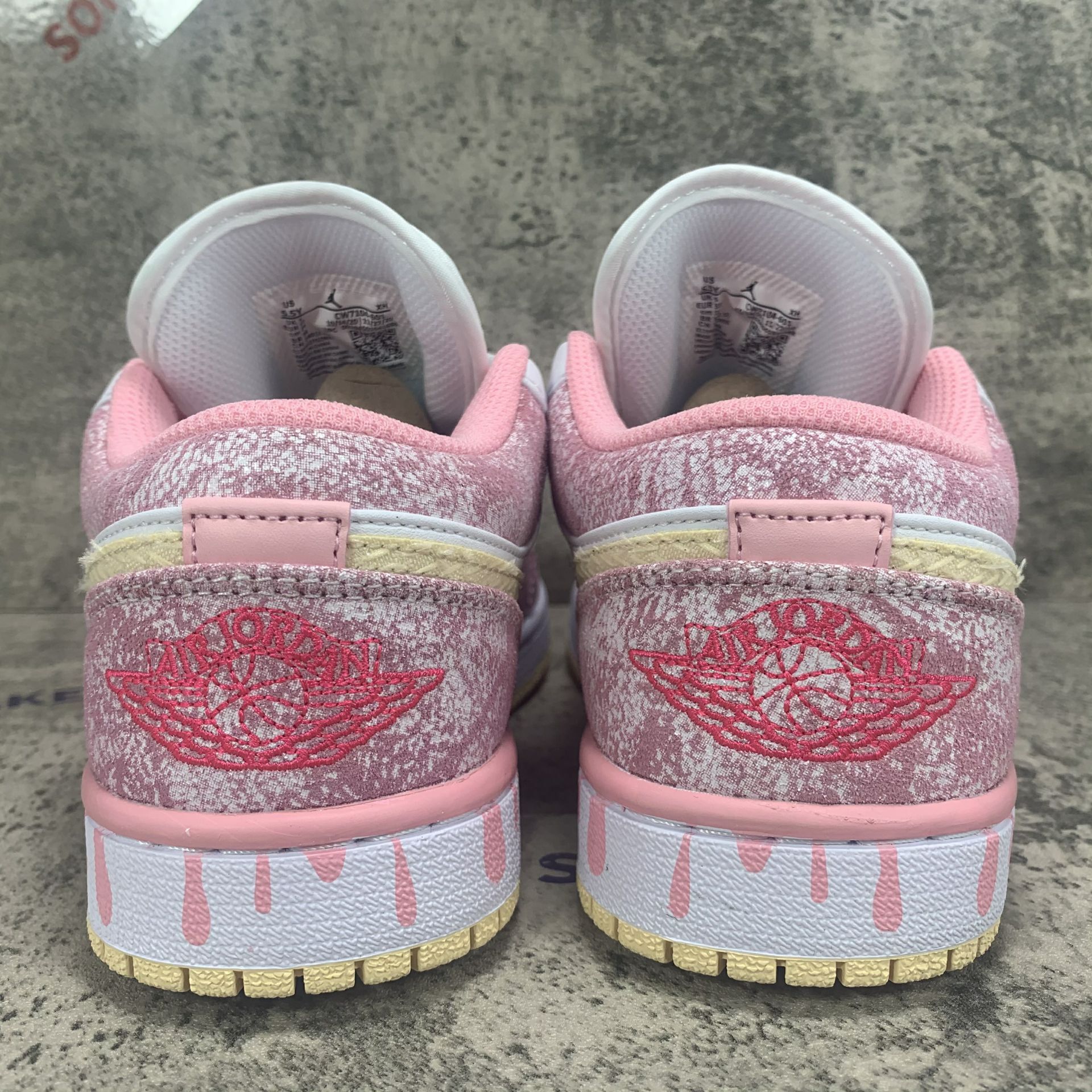 Air Jordan 1 Low SE GS Paint Drip CW7104-601