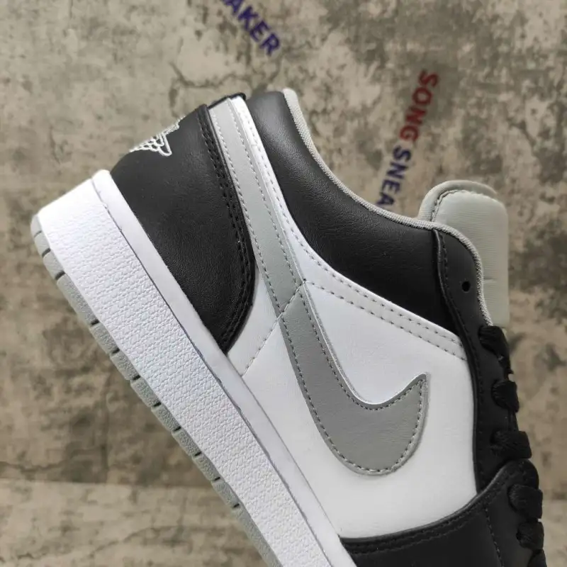 Air Jordan 1 Low Smoke Grey 553558-039
