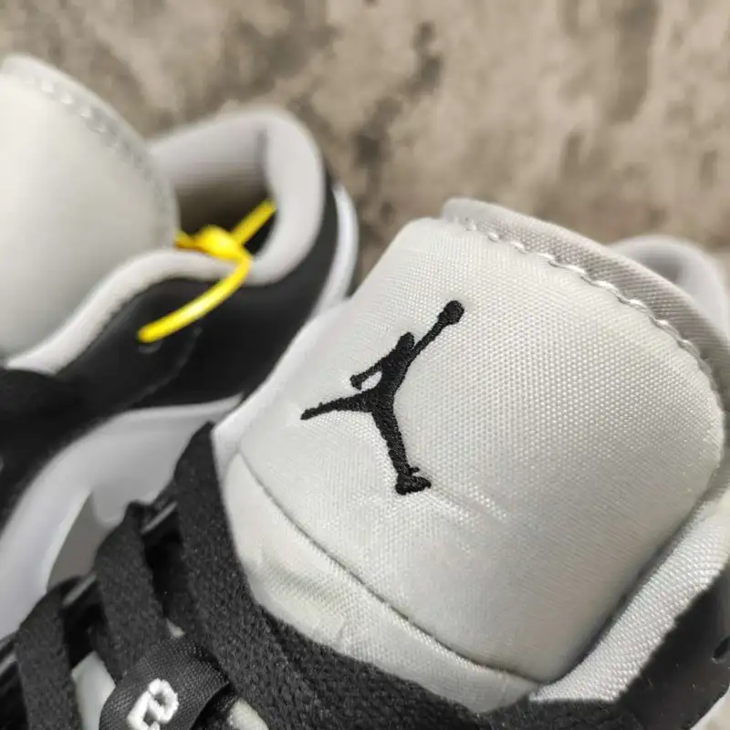 Air Jordan 1 Low Smoke Grey 553558-039