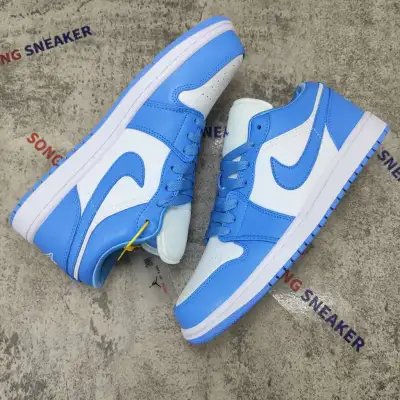 Air Jordan 1 Low UNC (W) AO9944-441 01